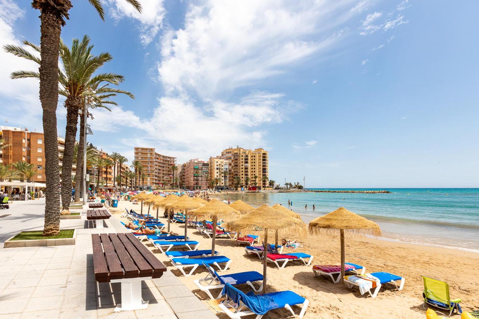 Lovely Apartment Near The Sea Torrevieja Ngoại thất bức ảnh